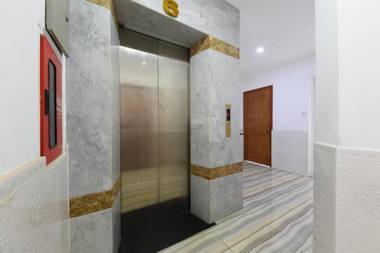 Felix Hotel at Bui Vien large window