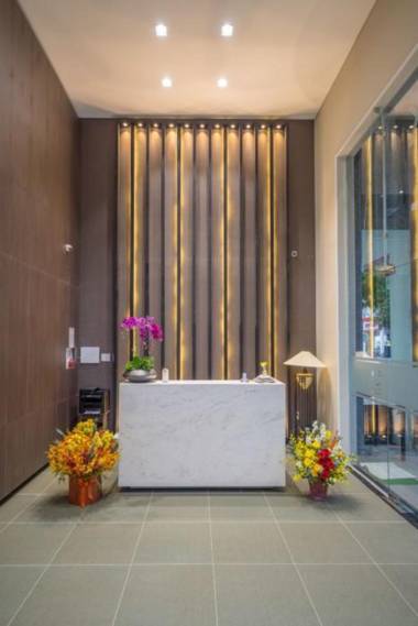 Parkhill Hotel & Apartment