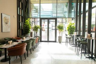 Lanura Apartments and Hotel