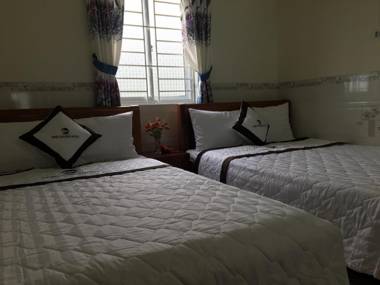 Triệu Hoàng Hotel