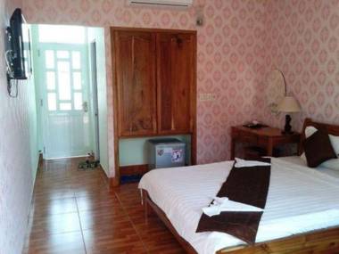 Sunrise Village Hotel