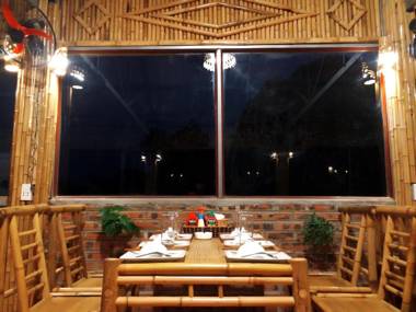Hàm Rồng Homestay Ninh Bình