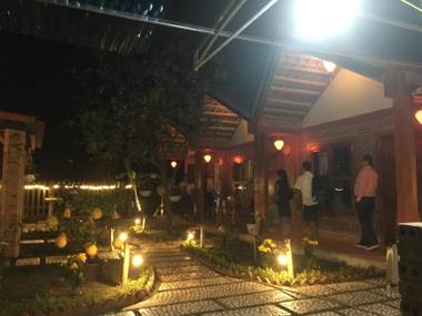 Tam Coc Moonlight Bungalow