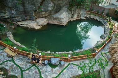 Trang An Mountain House