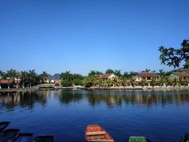 Tam Coc Holiday Hotel & Villa