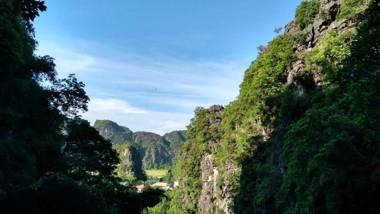 Tam Coc Holiday Hotel & Villa