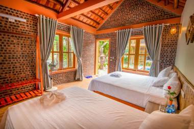 Tam Coc Summer Bungalow