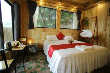 Hang Mua Bamboo Homestay