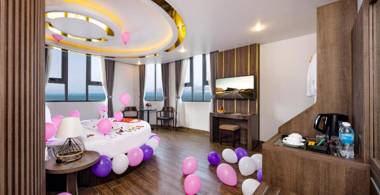 Azura Gold Hotel & Apartment