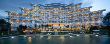 Cam Ranh Riviera Beach Resort & Spa