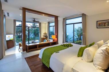 Cam Ranh Riviera Beach Resort & Spa