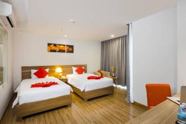 Maple Leaf Hotel & Apartment