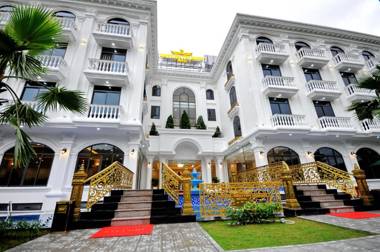 Crown Nguyen Hoang Hotel