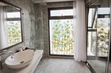 Ivy Hotel Nha Trang