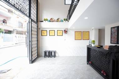 Noble Swan Residence Hotel