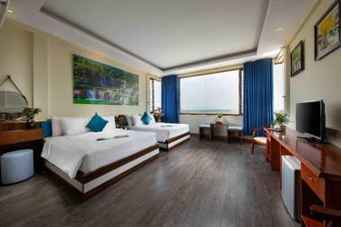 Viet Village Hotel & Travel