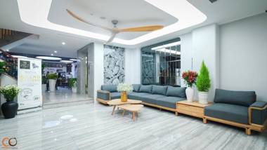 Oriana Hotel & Apartment