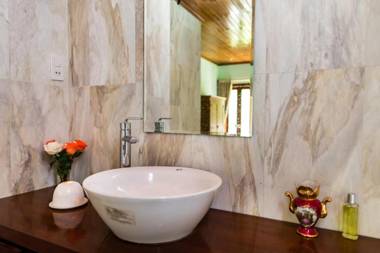 Pinehill Tu Hieu Hue Homestay