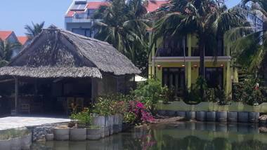 Lakeview Homestay