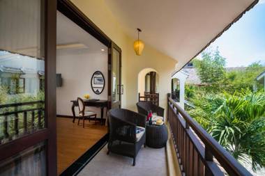 Mulberry Collection Silk Village