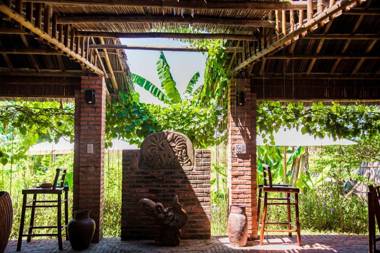Calm House Hotel Hoi An