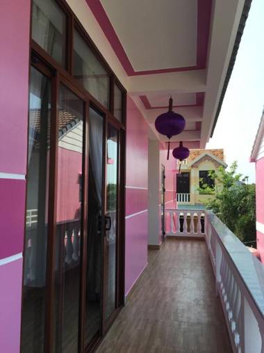 Pink house Homestay