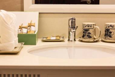 Lantana Riverside Hoi An Hotel