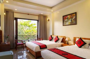 HT Riverside Homestay