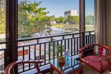 HT Riverside Homestay