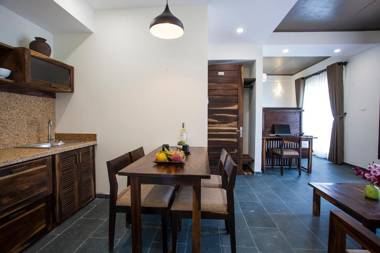 Sông Lụa (Silk River Villa)