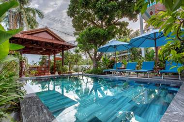 An Bang River Lake Villa