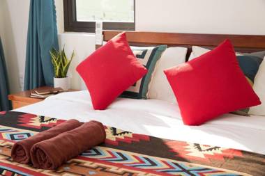 Yellow Mushroom - 5' walk to Hidden Beach