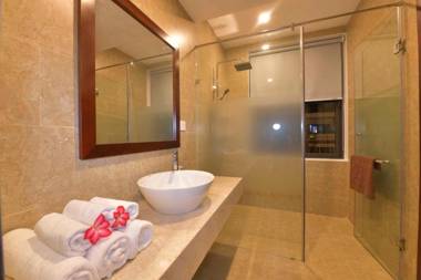 Saclo Villa and Hostel