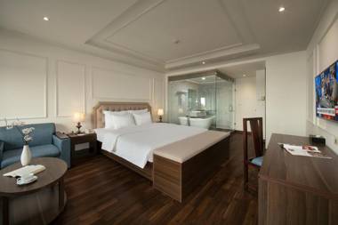 Quoc Hoa Premier Hotel