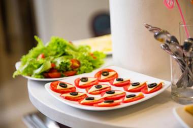 Holiday Emerald Hotel