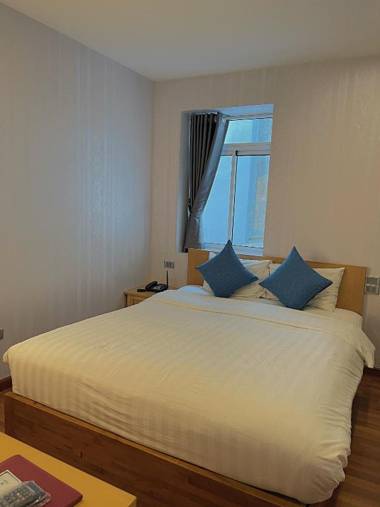 Hanoi Central Park Hotel