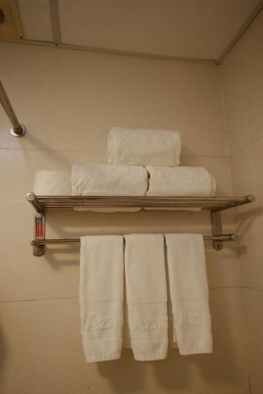 A25 Hotel - 46 Châu Long