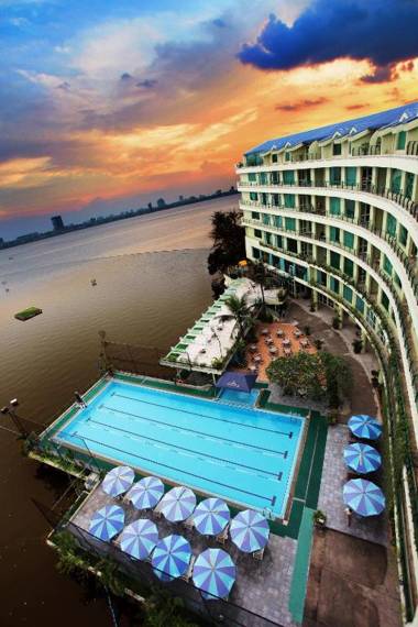 The Hanoi Club Hotel & Residences