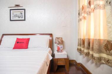 RedDoorz near Lotte Center Hanoi