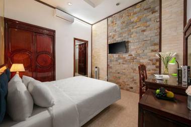 Little Diamond Hotel