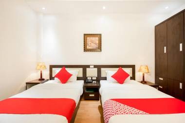 Capital O 518 Chariot Hotel