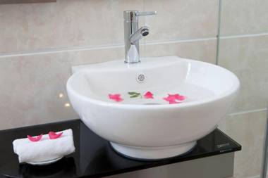 Rising Dragon Legend Hotel