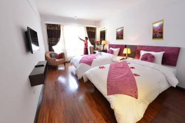 Golden Sun Suites Hotel