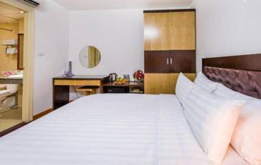 OYO 1162 Tu Sakura Hotel