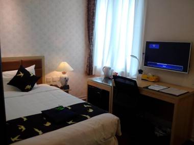 Momizi Business Hotel