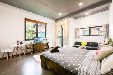 6 Le Thanh Tong Building