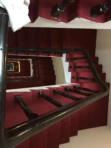 The Queen Hotel & Spa 2