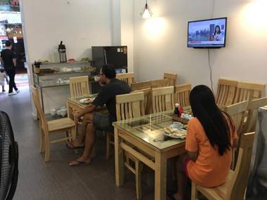 The Queen Hotel & Spa 2