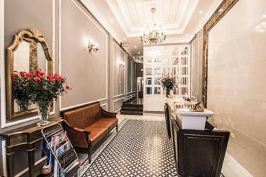 Ha Noi Crystal Pearl Hotel