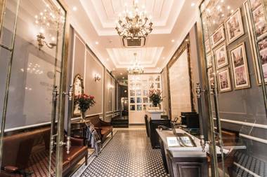 Ha Noi Crystal Pearl Hotel